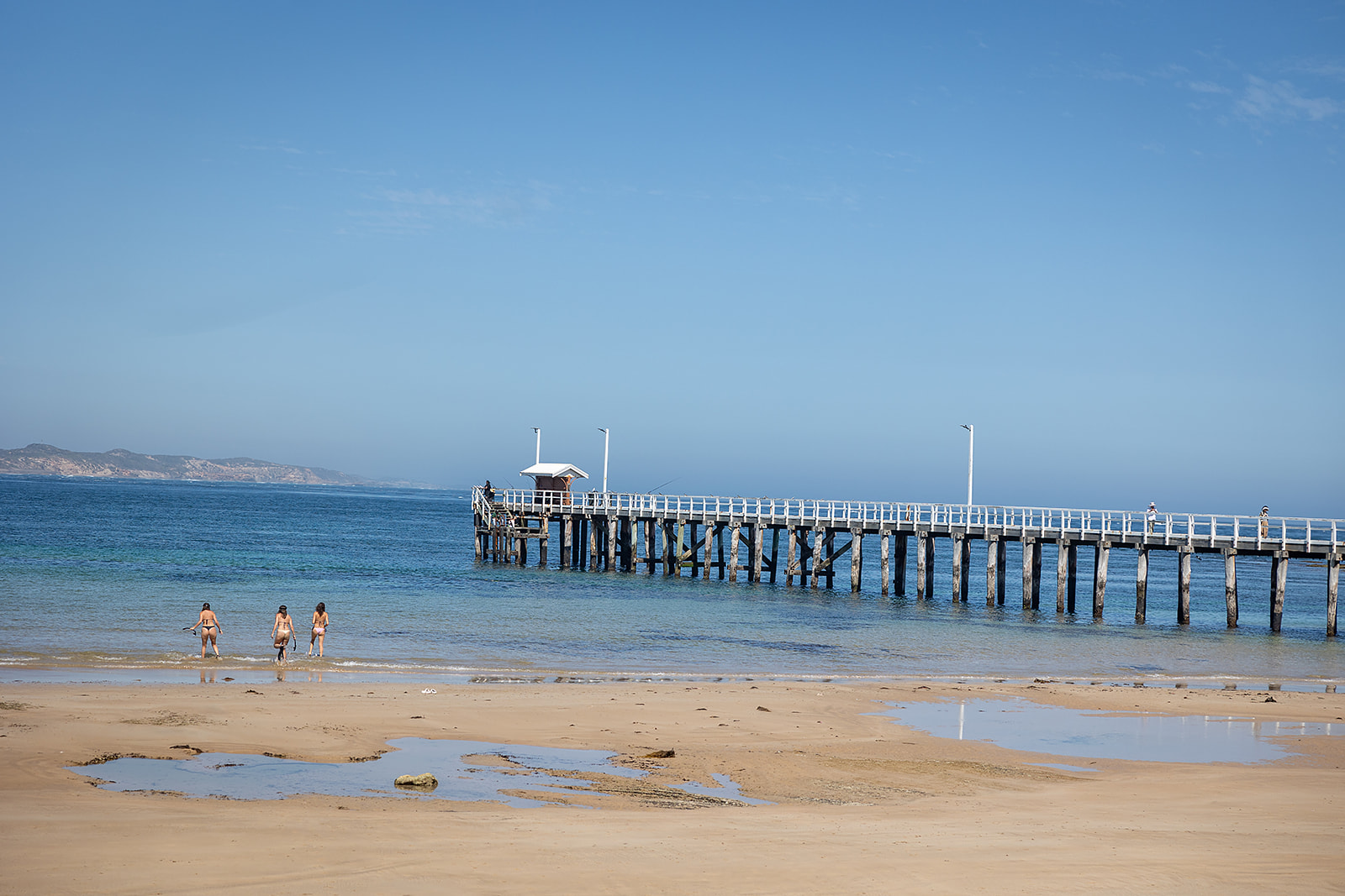 Point Lonsdale beach with the pier stretching across the water
