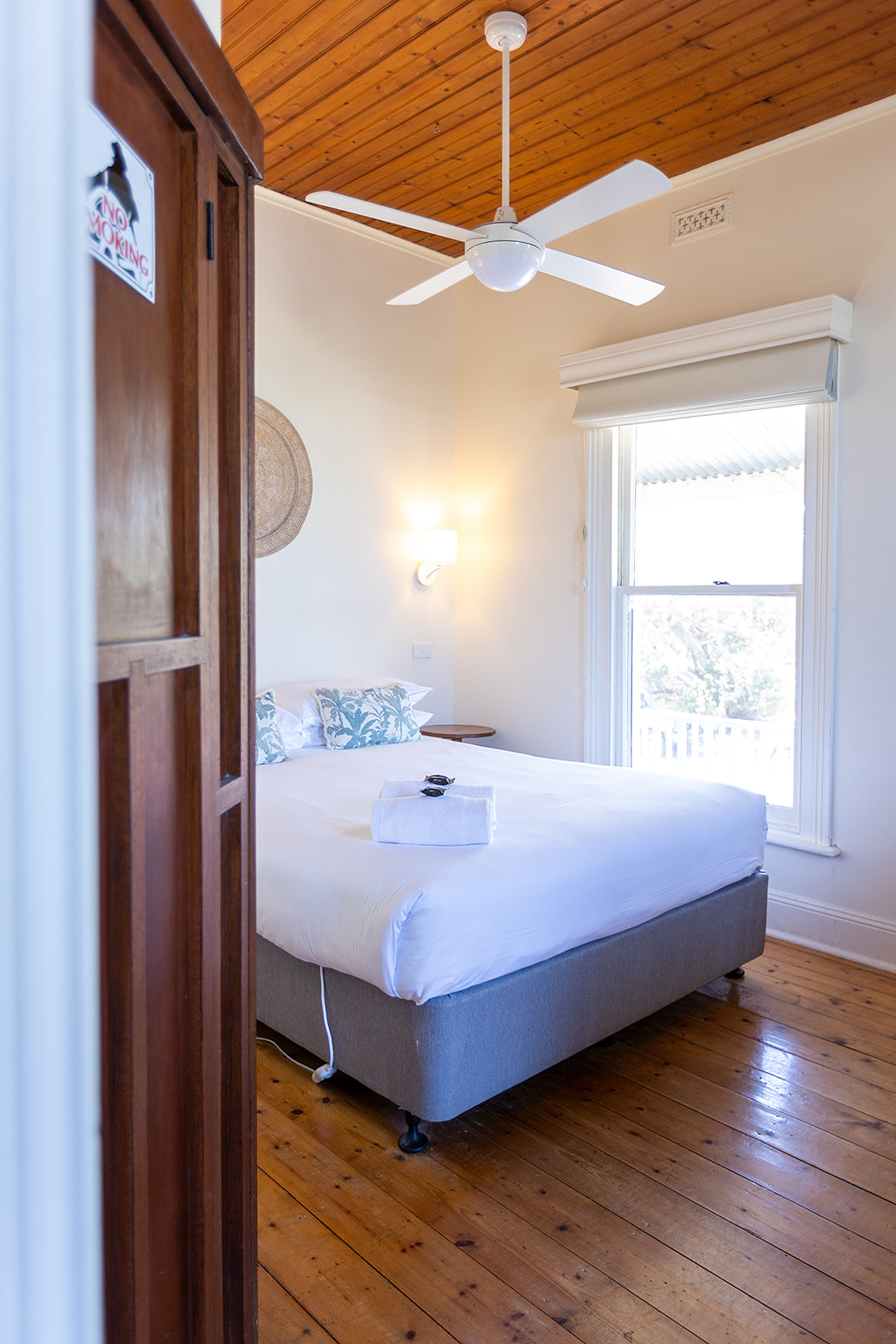 Queen Room 19